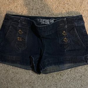 Express shorts size 6